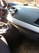Оклейка элементов салона в серый карбон для Mitsubishi Lancer X